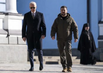 Sneaking Pres. from DC to Kyiv secretly.