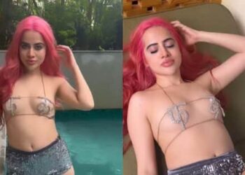 Urfi Javed wore an excessively revealing dress this time, video went viral