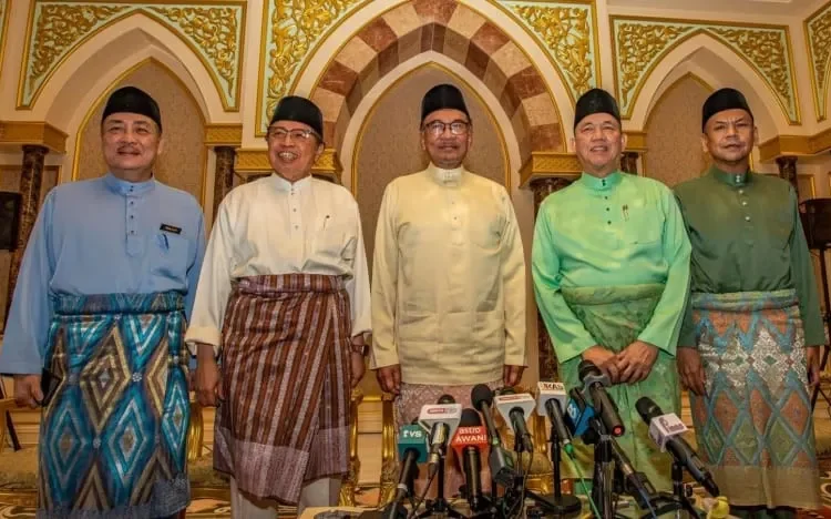 A growing state in Malaysia: Sarawak worries the Federal Government 11 A growing state in Malaysia: Sarawak worries the Federal Government